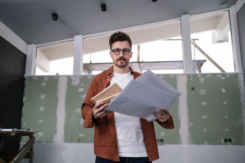 Почему подрядчики предлагают работать «без бумаг»