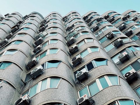 Нужно ли разрешение на установку внешнего блока в ЖК «Бадаевский»?