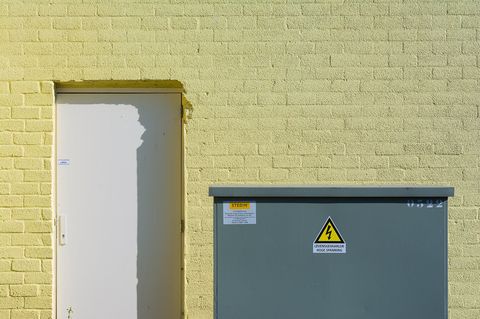 Почему штатной схемы электрики в White Box недостаточно для премиального ремонта